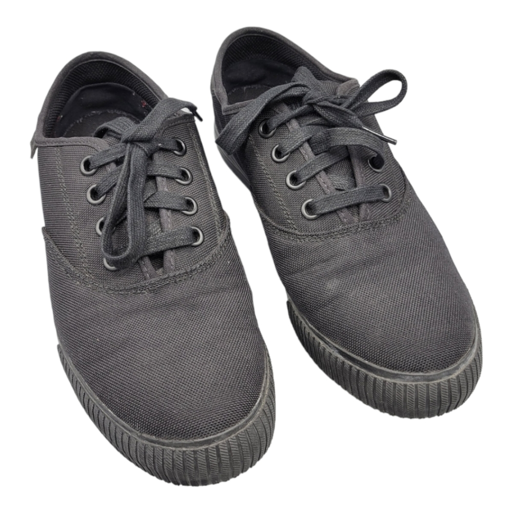 Chrome Truk Storm Sneakers. Size 8